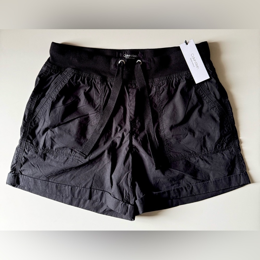 Calvin Klein Performance Women’s Shorts Rolled Hem Black Sz Small New with Tags